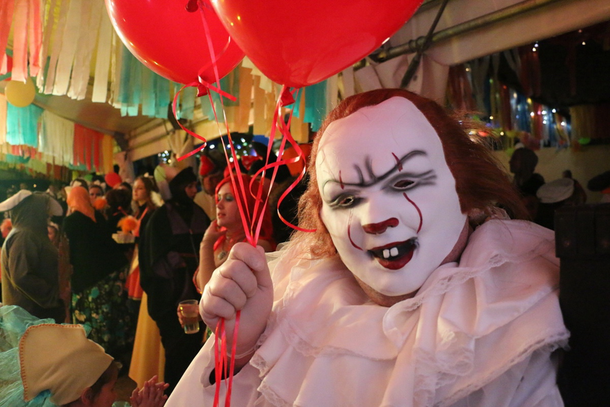 Virske maškare 2018: Defile maškaranih skupina i fešta uz “Koktelse”