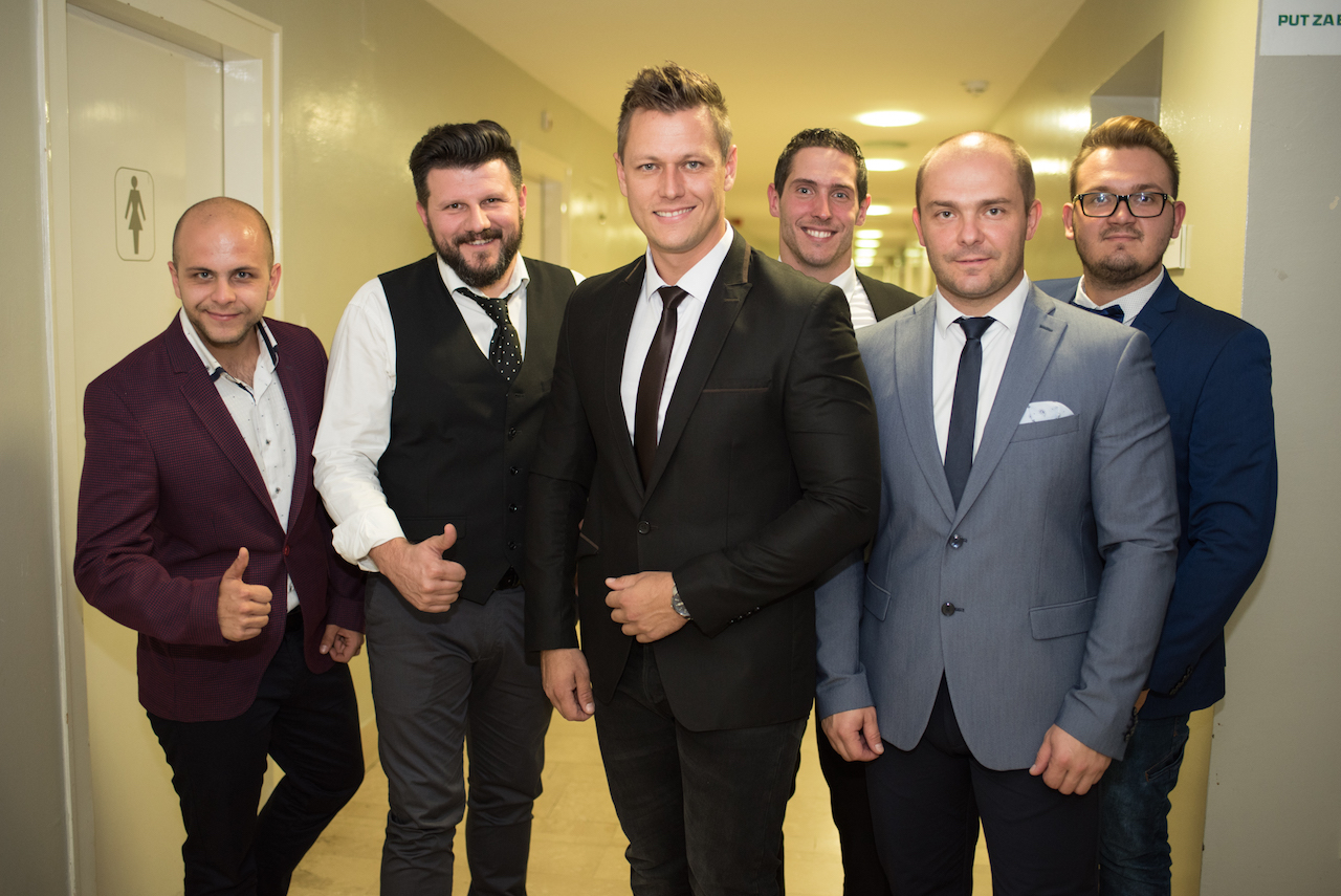 Bojana Gregorić Vejzović, Jacques Houdek, Gazde, vaterpolisti Mladosti i drugi prikupili sredstva za mališane Bojana Gregorić Vejzović, Jacques Houdek, Gazde, vaterpolisti Mladosti i drugi prikupili sredstva za mališane