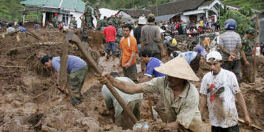 Indonezija – odroni 1 (Foto: kurier.at) Indonezija – odroni 1 (Foto: kurier.at)
