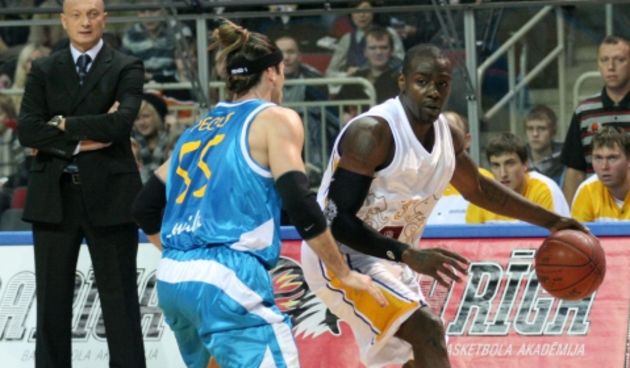 Corey Brewer (askriga.lv)