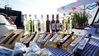 Biograd: 6. Dugi svehrvatski eno-eko-gastro-etno stol, Foto: Franjo Jurić Biograd: 6. Dugi svehrvatski eno-eko-gastro-etno stol, Foto: Franjo Jurić