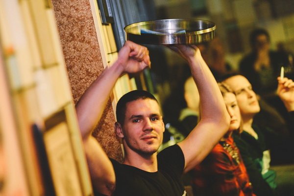 Mjesni Odbor u Maraschino Baru. Foto: Iva Perinčić Mjesni Odbor u Maraschino Baru. Foto: Iva Perinčić