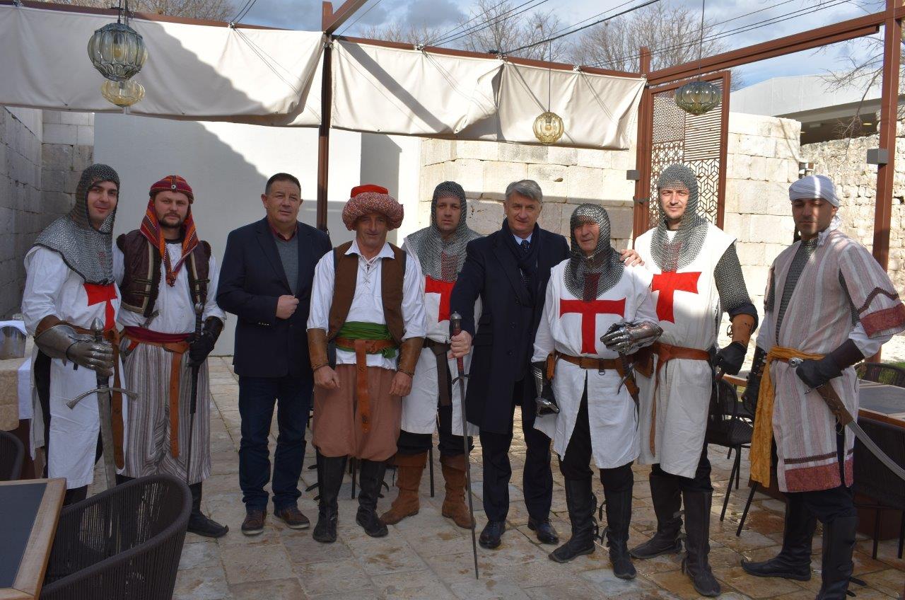 Otvorena prva Zimska škola tehničke kulture Zadarske županije u Maškovića hanu u Vrani Otvorena prva Zimska škola tehničke kulture Zadarske županije u Maškovića hanu u Vrani