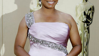 82. Red Carpet Oscara (oscar.go.com)