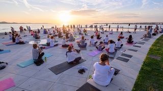 Međunarodni dan joge na Pozdrav suncu