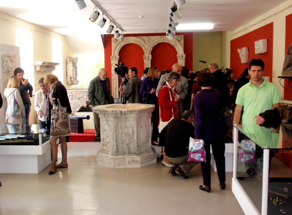 OLYMPUS DIGITAL CAMERA OLYMPUS DIGITAL CAMERA