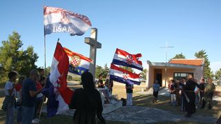 Koracima nade u istinu