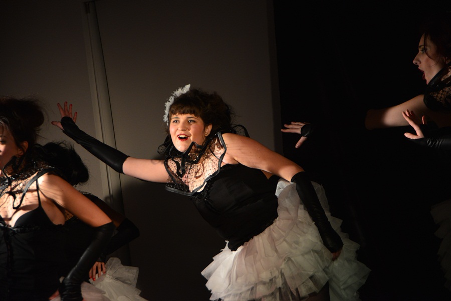 Dragon teatar premijerom predstave “Kraljevo” proslavio svoj peti rođendan Dragon teatar premijerom predstave “Kraljevo” proslavio svoj peti rođendan