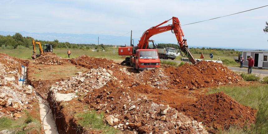 Vir: Izgradnja hidrantskog platoa