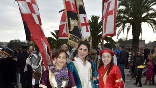 Karnevalska povorka okupila se na parkiralistu kod ‘Ljepotice’ a potom je krenula prema sredisnjem gradskom Trgu. Photo: Dino Stanin/PIXSELL