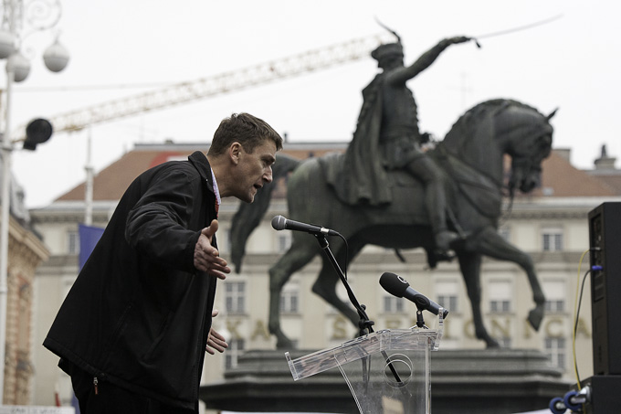 Zadarski branitelji na prosvjedu u Zagrebu 26. veljace 2011, Foto: Leo Banic Zadarski branitelji na prosvjedu u Zagrebu 26. veljace 2011, Foto: Leo Banic