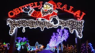 Uz 2,5 milijuna lampica zasjala ovogodišnja božićna bajka u Salajlandu Uz 2,5 milijuna lampica zasjala ovogodišnja božićna bajka u Salajlandu