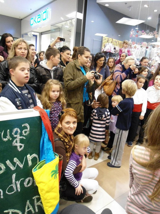 Predbožićna akcija u Suernovi, Foto: Udruga Down Zadarske županije, Anđela Horvat