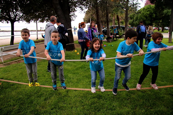Sportska manifestacija za djecu “1000 koraka kroz 1000 ulica” SŠ “Loptica” Sportska manifestacija za djecu “1000 koraka kroz 1000 ulica” SŠ “Loptica”