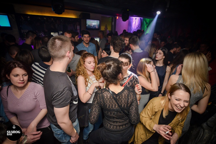 Subotnji party u Svarog baru