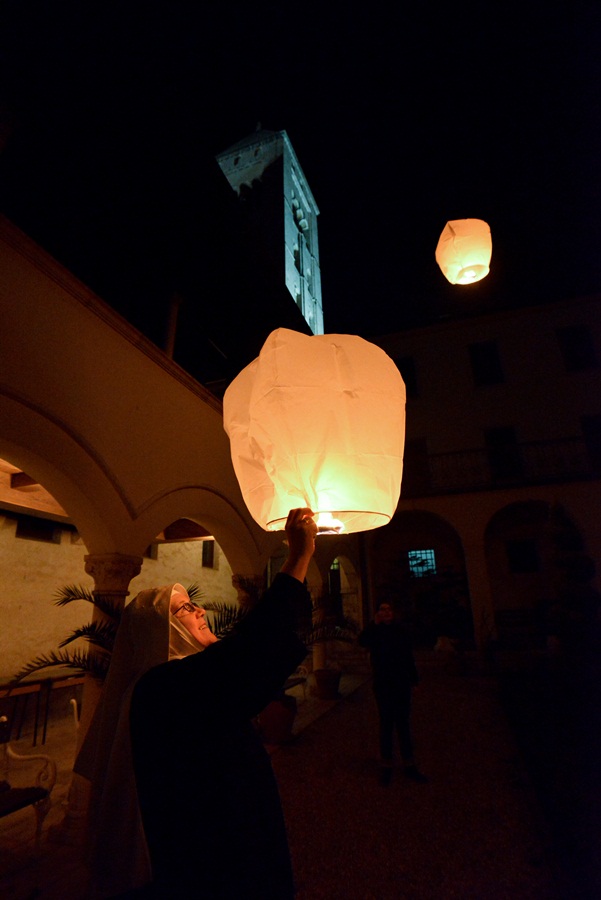 U klaustru samostana sv. Marije i zadarske benediktinke su sudjelovale u akciji “Zaželi ljubav”. Foto: Iva Perinčić U klaustru samostana sv. Marije i zadarske benediktinke su sudjelovale u akciji “Zaželi ljubav”. Foto: Iva Perinčić