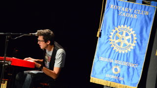 Gibonni nastupio u HNK Zadar, foto: Iva Perinčić Gibonni nastupio u HNK Zadar, foto: Iva Perinčić