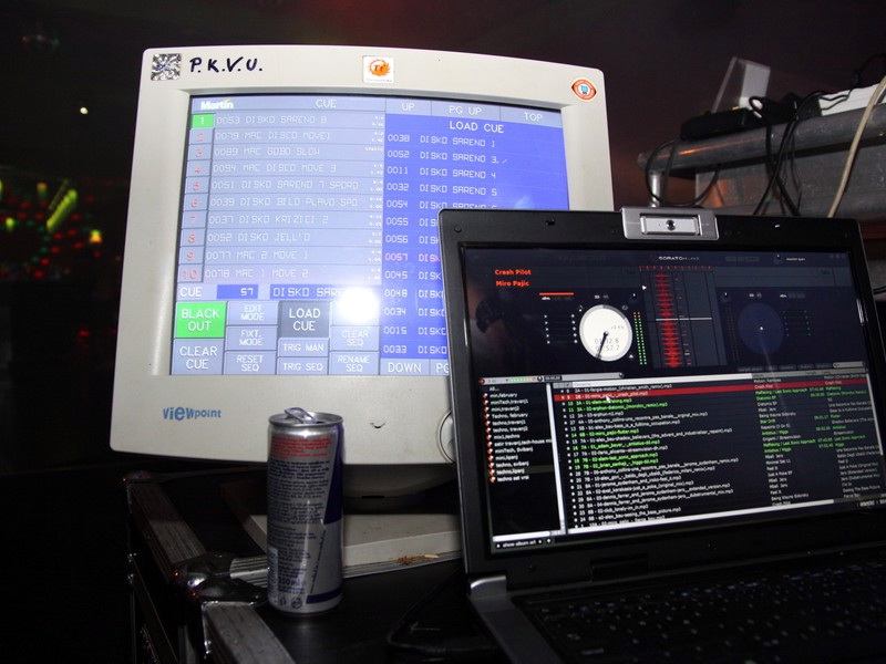 Klub Satir: DJ Liquid, DJ Simona i Tomislav Rupic