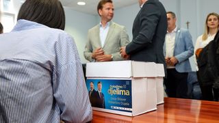 Predaja županijske liste HDZ-a i kandidat za župana Josip Bilaver Predaja županijske liste HDZ-a i kandidat za župana Josip Bilaver