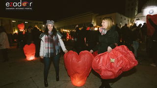 Humanitarni svjetlosni spektakl “Zaželi ljubav 2018.” @ Forum