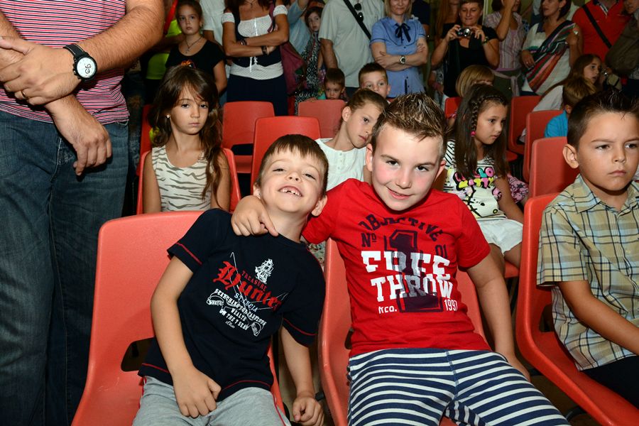 Prvi dan škole u OŠ Stanovi  ; foto Iva Perinčić