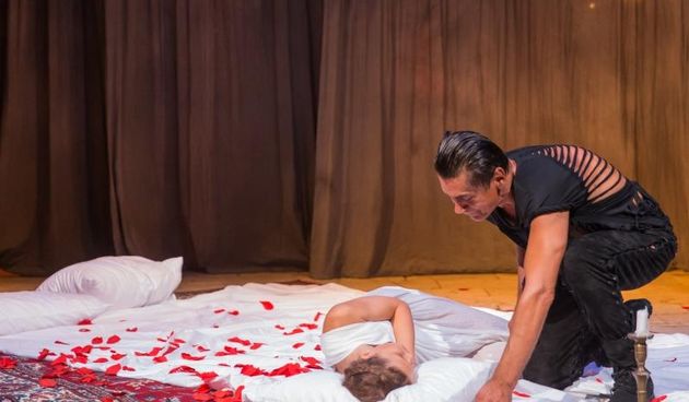 Povodom obiljezavanja 400. godina smrti Williama Shakespearea premijerno je izveden Othello, tragedija Williama Shakespearea u režiji Ivice Boban i s Draganom Despotom kao Othellom