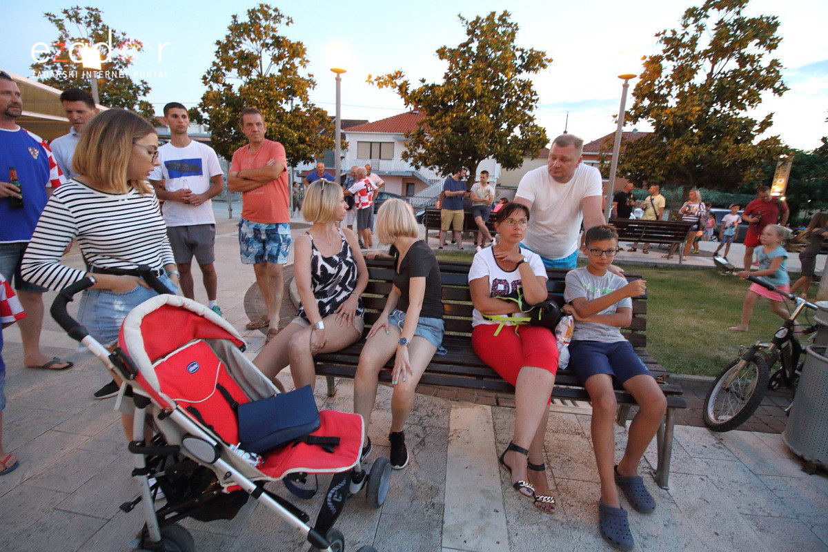 Bibinje: Navijanje za Vatrene i fešta nakon pobjede nad Rusijom