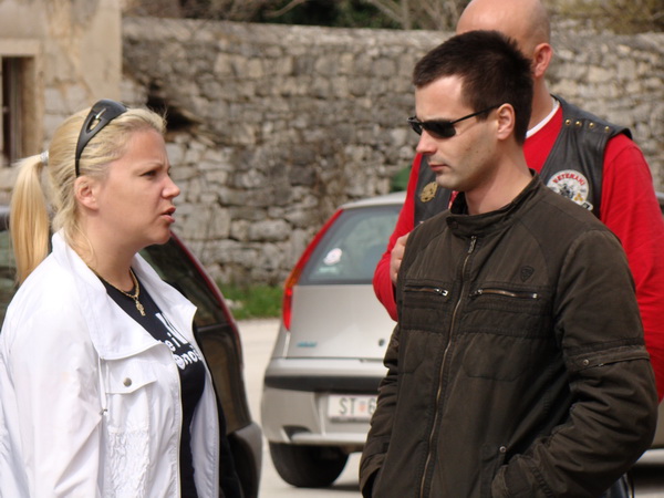 Humanitani uskrsni konvoj Zadar – Oklaj