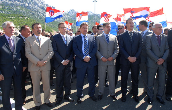 Zadar, 300509.
Danas je na odmoristu Marune odrzana svecanost otvaranja tunela Mala Kapela  i Sv.Rok. Svecanosti su prisustvovali: Stipe Zrilic, Mario Lovricevic, Jurica Prskalo, Bozidar Kalmeta, Darko Milinovic, Zdravko Livakovic, Zvonimir Vrancic.
Foto