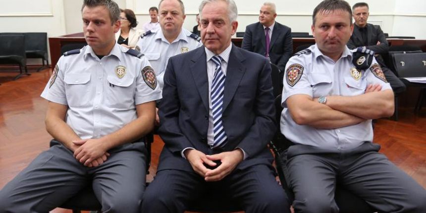 02.09.2013., Zagreb – Na Zupanijskom sudu nastavlja se sudjenje Ivi Sanaderu u aferi Fimi Media. Photo: Igor Kralj/PIXSELL Autor Igor Kralj/PIXSELL KLJUČNE RIJEČI Ivo Sanader, nastavak, Fimi media, Zupanijski sud, sud, sudjenje 02.09.2013., Zagreb – Na Zupanijskom sudu nastavlja se sudjenje Ivi Sanaderu u aferi Fimi Media. Photo: Igor Kralj/PIXSELL Autor Igor Kralj/PIXSELL KLJUČNE RIJEČI Ivo Sanader, nastavak, Fimi media, Zupanijski sud, sud, sudjenje