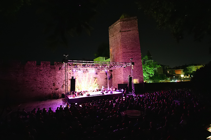 Paco de Lucia na Trgu pet bunara (foto: Marin Gospić)
