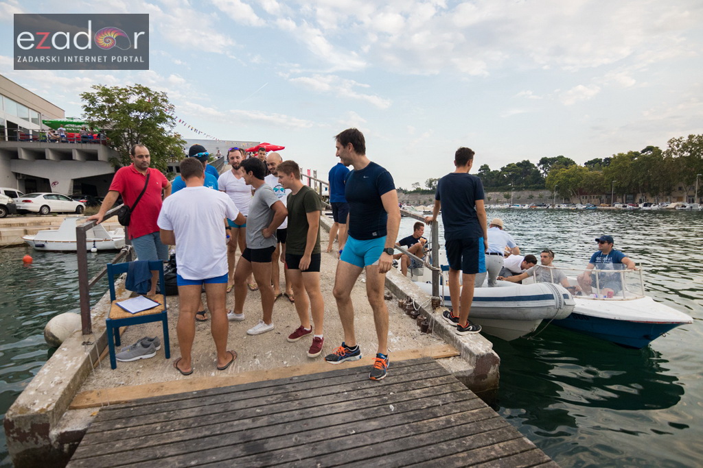 6. “Jadranov veslački dvoboj” osmeraca u uvali Jazine 6. “Jadranov veslački dvoboj” osmeraca u uvali Jazine