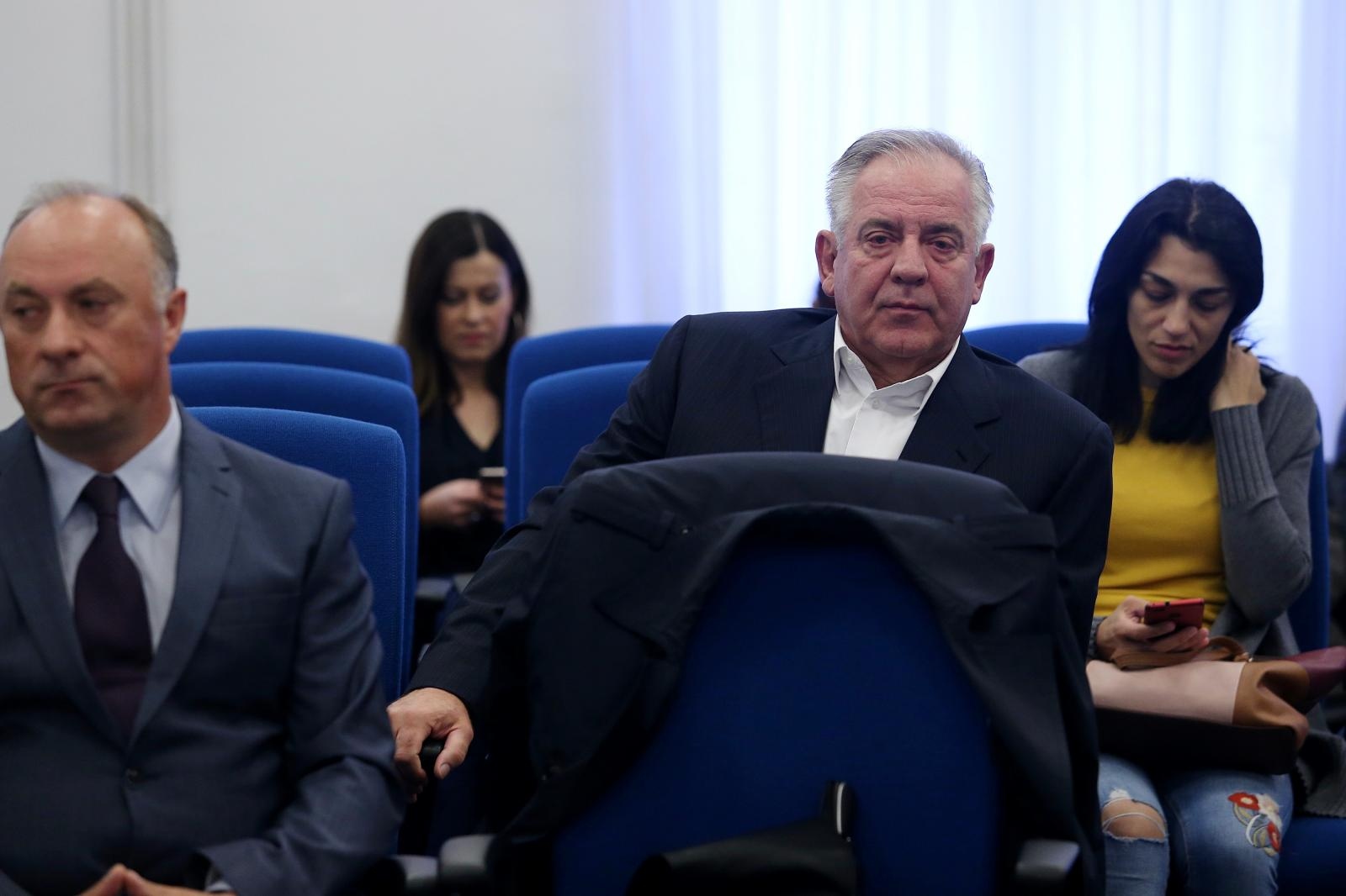 Na Zupanijskom sudu nastavljeno je sudjenje Ivi Sanaderu i drugima u aferi Fimi medije. Božidar Kalmeta Na Zupanijskom sudu nastavljeno je sudjenje Ivi Sanaderu i drugima u aferi Fimi medije. Božidar Kalmeta