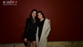 Tisuće Zadrana uživalo na krcatom Narodnom trgu i Tgu Petra Zoranića uz Tomislava Bralića i klapu Intrade Tisuće Zadrana uživalo na krcatom Narodnom trgu i Tgu Petra Zoranića uz Tomislava Bralića i klapu Intrade