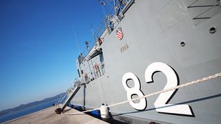 Polazak ratnog broda HRM-a sa zadarske rive (foto:Saša Čuka)