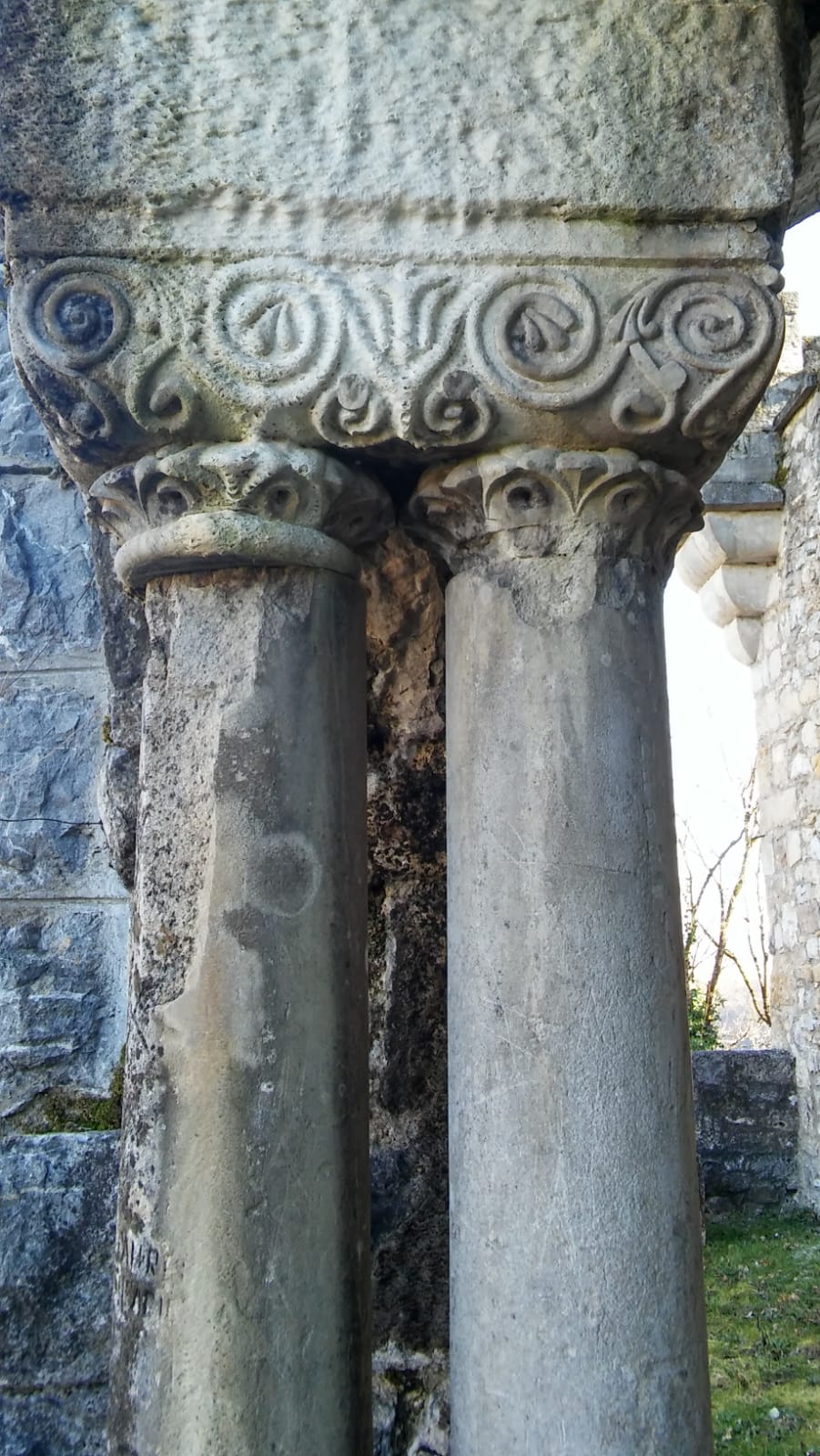 Prijepodne u Cazinu, Kostelski buk i posjet tvrđavi Ostrožac