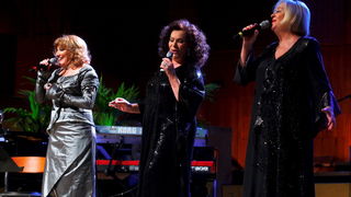 Zagreb 131011.
KD Vatroslav Lisinski.
Koncert Hrvatske dive, na kojem su nastupale Tereza Kesovija, Radojka Sverko i Gabi Novak.
Foto: Goran Mehkek / Cropix