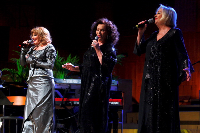 Zagreb 131011.
KD Vatroslav Lisinski.
Koncert Hrvatske dive, na kojem su nastupale Tereza Kesovija, Radojka Sverko i Gabi Novak.
Foto: Goran Mehkek / Cropix