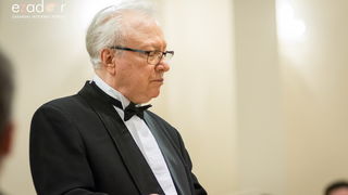 “Glazbena fantazija” Zadarskog komornog orkestra u Svečanoj dvorani Sveučilišta u Zadru. Solist Berislav Šipuš na klaviru, pod ravnanjem maestra Pavla Dešpalja “Glazbena fantazija” Zadarskog komornog orkestra u Svečanoj dvorani Sveučilišta u Zadru. Solist Berislav Šipuš na klaviru, pod ravnanjem maestra Pavla Dešpalja