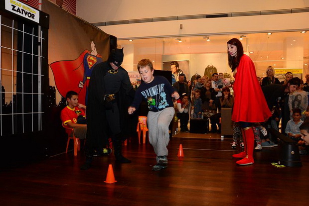 Superheroji u trgovinskom centru Supernova 25. listopada 2014. Foto: Iva Perinčić Superheroji u trgovinskom centru Supernova 25. listopada 2014. Foto: Iva Perinčić