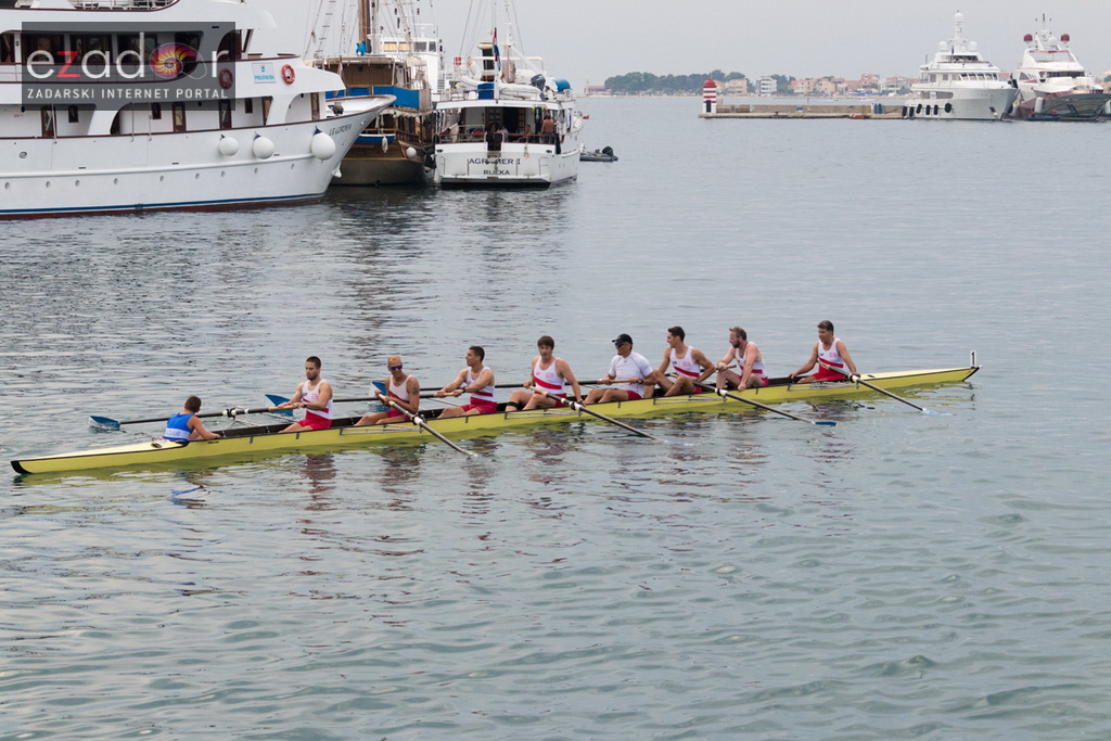 6. “Jadranov veslački dvoboj” osmeraca u uvali Jazine 6. “Jadranov veslački dvoboj” osmeraca u uvali Jazine