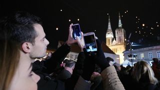 Na tržnici Dolac održan je peti performans Kapulica & Lampioni.  Foto: PIXSELL