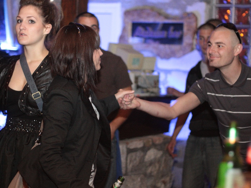 DJ Ivan Komlinovic u Medussa baru