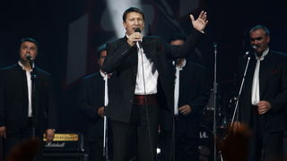 Split, 130610.
U Spaladium Areni odrzan je koncert na kojem je prikupljan novac koji ce biti iskoristen za pravnu pomoc hrvatskim generalima koji odgovaraju u Haagu i pred hrvatskim pravosudjem. Nastupali su Thompson, Oliver Dragojevic, KUD Cambi, Dalmati Split, 130610.
U Spaladium Areni odrzan je koncert na kojem je prikupljan novac koji ce biti iskoristen za pravnu pomoc hrvatskim generalima koji odgovaraju u Haagu i pred hrvatskim pravosudjem. Nastupali su Thompson, Oliver Dragojevic, KUD Cambi, Dalmati