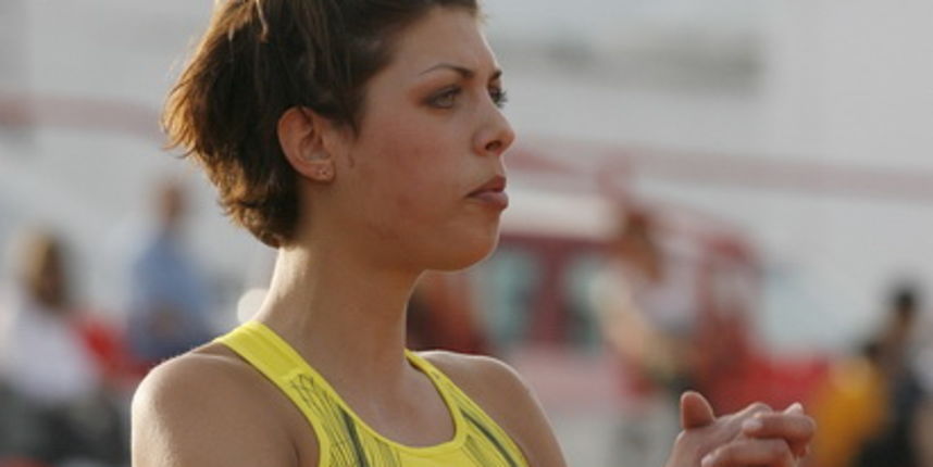 Split,160509. 
Stadion Park mladezi u Splitu.
Na atletskom mitingu Split 2009 Blanka Vlasic skocila rekord mitinga 2,04 m.
Na fotografiji: Koncentracija za skok.
Foto:  Vladimir Dugandzic / CROPIX