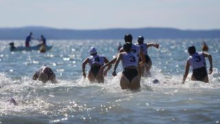 Na plaži u Zatonu kod Zadra održan je tečaj Hrvatskog crvenog križa za  djevojke i mladiće kako bi dobili licencu za spasioce na plažama Zadarske županije. Photo: Filip Brala/PIXSELL
