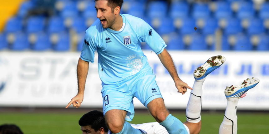 Karlovac, 051111.
Igraliste Branko Cavlovic Cavlek.
Nogometna utakmica 14.kola 1.HNL izmedju NK Karlovac i NK Zadar.
Na slici: Enes Novinic, slavlje gol.
Foto: Damir Krajac / CROPIX Karlovac, 051111.
Igraliste Branko Cavlovic Cavlek.
Nogometna utakmica 14.kola 1.HNL izmedju NK Karlovac i NK Zadar.
Na slici: Enes Novinic, slavlje gol.
Foto: Damir Krajac / CROPIX