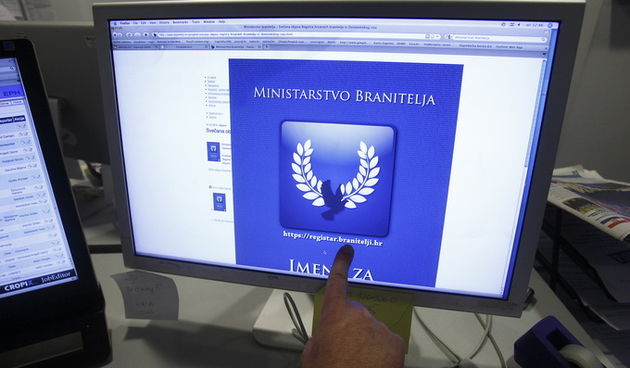 Zagreb, 191212.
Koranska.
Danas je u 12 h pustena internet stranica sa objavom Registra hrvatskih branitelja iz Domovinskog rata.
Foto: Goran Mehkek / CROPIX