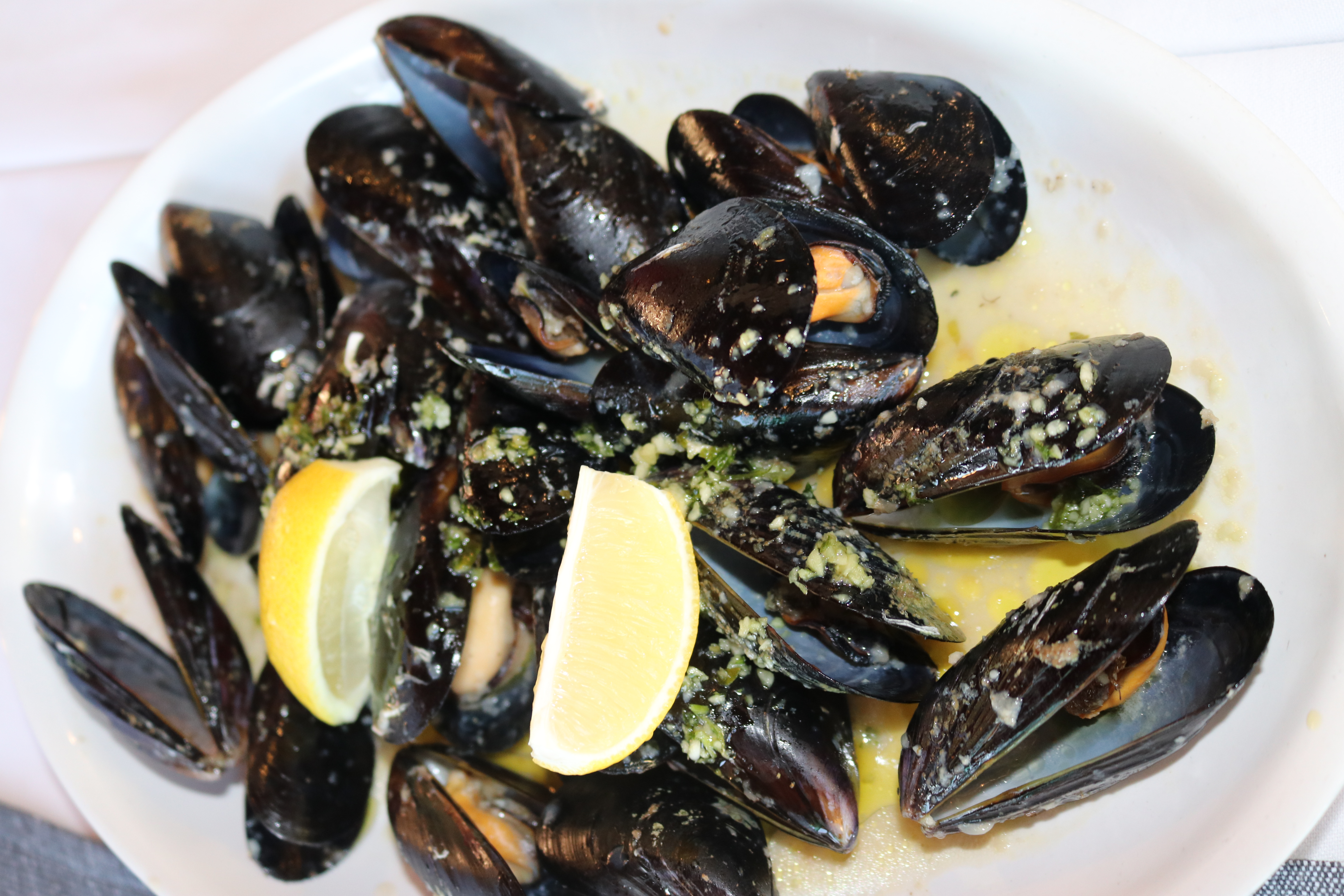 Dani izvornih tradicijskih jela privlačkih ribara i sabunjara Dani izvornih tradicijskih jela privlačkih ribara i sabunjara