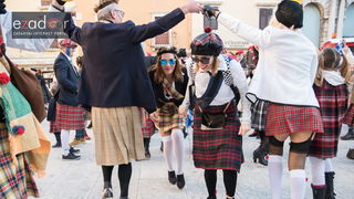 Zadarski karneval 2018: Povorka maškaranih skupina od Gradskih vrata preko Foruma do Narodnog trga Zadarski karneval 2018: Povorka maškaranih skupina od Gradskih vrata preko Foruma do Narodnog trga